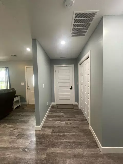 Entry Way - 503 Bradley St, Auxvasse, MO 65231 photo 1 of 3