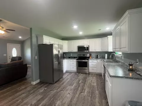Kitchen - 503 Bradley St, Auxvasse, MO 65231 photo 3 of 4