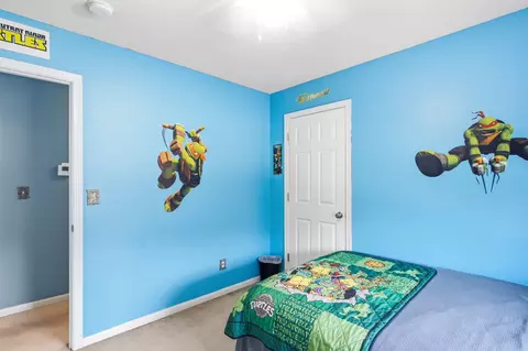 Bedroom - 564 E Clearview Dr, Columbia, MO 65202 photo 2 of 4