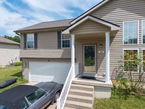 Exterior - 564 E Clearview Dr, Columbia, MO 65202 photo 2 of 4