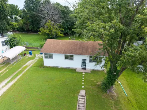 View/Area - 906 E Morningside Dr, Fulton, MO 65251 photo 2 of 4