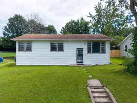 Exterior - 906 E Morningside Dr, Fulton, MO 65251 photo 1 of 6