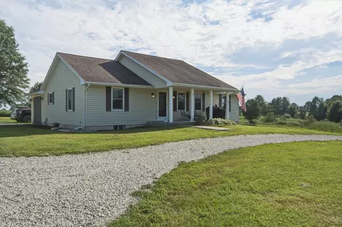 Exterior - 1790 County Road 1815, Cairo, MO 65239 photo 2 of 11