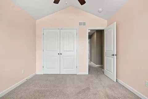 Bedroom - 3908 Eagle View Ct, Columbia, MO 65203 photo 5 of 7