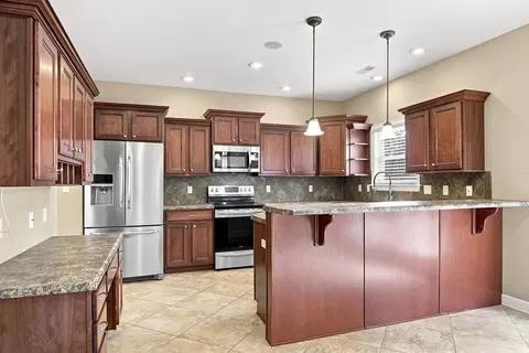 Kitchen - 3908 Eagle View Ct, Columbia, MO 65203 photo 2 of 7