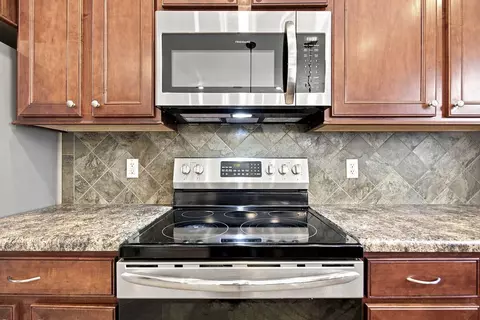 Kitchen - 3908 Eagle View Ct, Columbia, MO 65203 photo 7 of 7