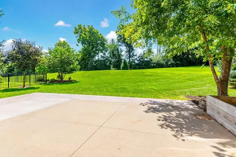 Exterior - 3908 Eagle View Ct, Columbia, MO 65203 photo 4 of 5
