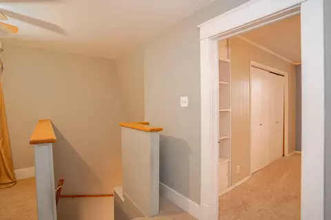 Entry Way - 625 Gilman St, Moberly, MO 65270 photo 1 of 2