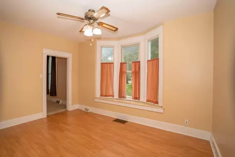 Living - 625 Gilman St, Moberly, MO 65270 photo 3 of 5