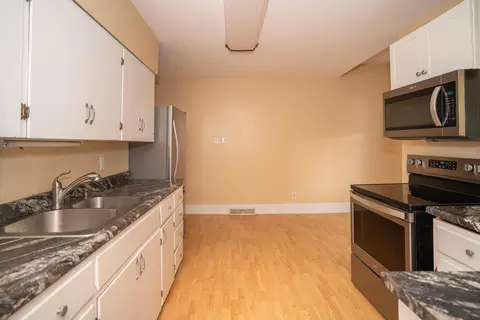 Kitchen - 625 Gilman St, Moberly, MO 65270 photo 1 of 3