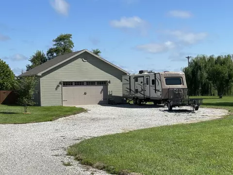 Exterior - 2675 E Highway Cc, Sturgeon, MO 65284 photo 2 of 19