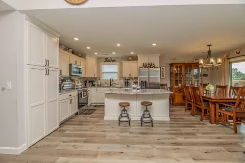 Kitchen - 2675 E Highway Cc, Sturgeon, MO 65284 photo 1 of 8