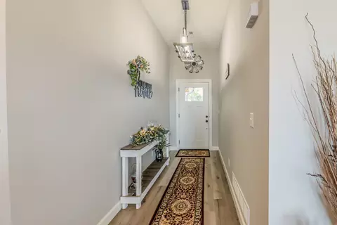 Entry Way - 2675 E Highway Cc, Sturgeon, MO 65284 photo 1 of 5