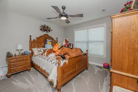 Bedroom - 2675 E Highway Cc, Sturgeon, MO 65284 photo 1 of 4