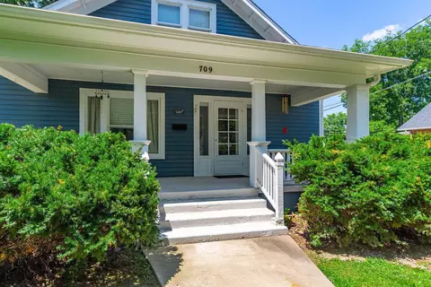 Exterior - 709 Pendleton Ave, Boonville, MO 65233 photo 2 of 11