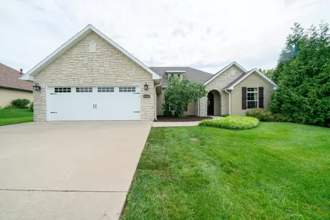 6106 Ivory Ln, Columbia, MO 65201