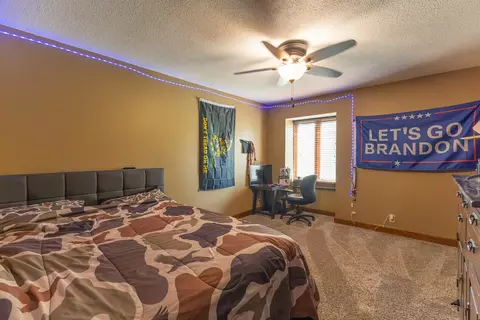 Bedroom - 605 S Broadway St, Salisbury, MO 65281 photo 4 of 8