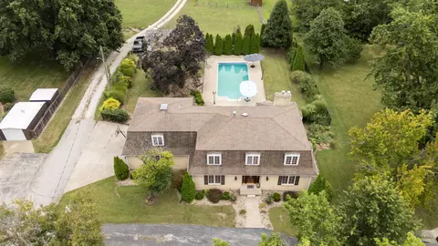 Other - 605 S Broadway St, Salisbury, MO 65281 photo 1 of 8