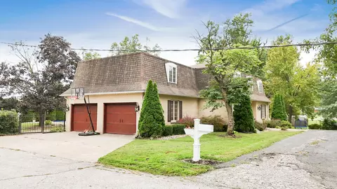 Exterior - 605 S Broadway St, Salisbury, MO 65281 photo 17 of 22