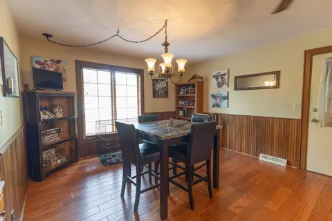 Dining - 605 S Broadway St, Salisbury, MO 65281 photo 1 of 3