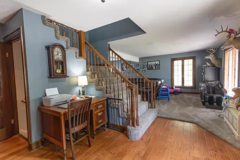 Entry Way - 605 S Broadway St, Salisbury, MO 65281 photo 5 of 6