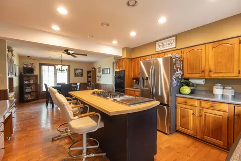 Kitchen - 605 S Broadway St, Salisbury, MO 65281 photo 3 of 3