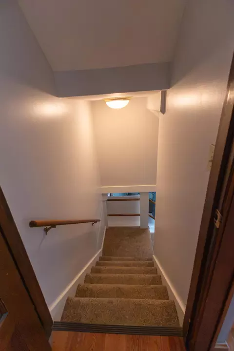 Entry Way - 605 S Broadway St, Salisbury, MO 65281 photo 3 of 6