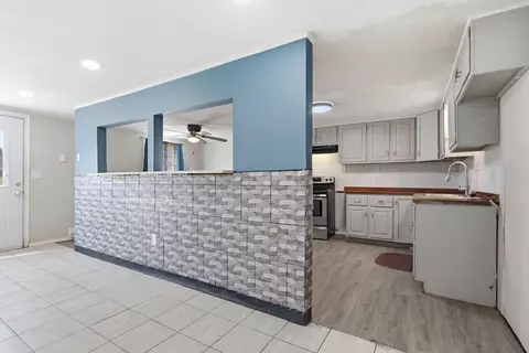 Other - 308 N Ruby St, Sturgeon, MO 65284 photo 2 of 8