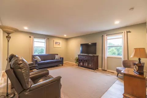 Living - 1362 Highway Cc, Cairo, MO 65239 photo 1 of 2