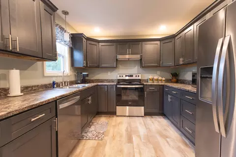 Kitchen - 1362 Highway Cc, Cairo, MO 65239 photo 1 of 2