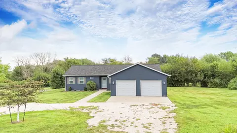 Exterior - 1362 Highway Cc, Cairo, MO 65239 photo 1 of 12