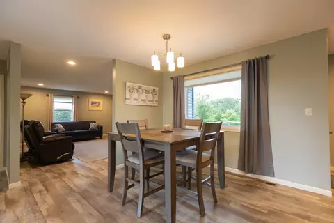 Dining - 1362 Highway Cc, Cairo, MO 65239 photo 2 of 2