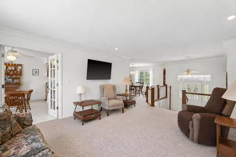 Living - 1924 Lakeview Dr, Fulton, MO 65251 photo 2 of 2