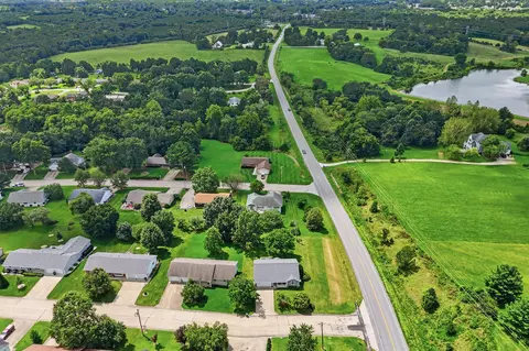 View/Area - 1924 Lakeview Dr, Fulton, MO 65251 photo 6 of 9