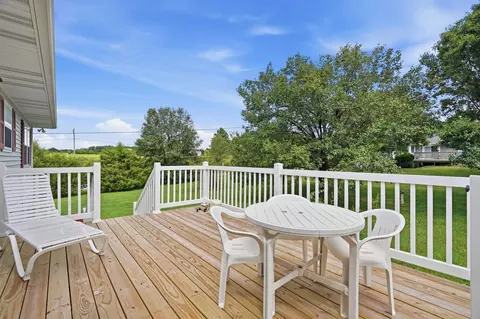 Exterior - 1924 Lakeview Dr, Fulton, MO 65251 photo 3 of 4