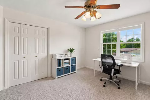 Bedroom - 1924 Lakeview Dr, Fulton, MO 65251 photo 3 of 5