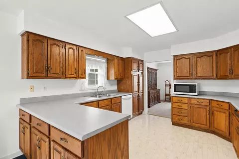 Kitchen - 1924 Lakeview Dr, Fulton, MO 65251 photo 1 of 4