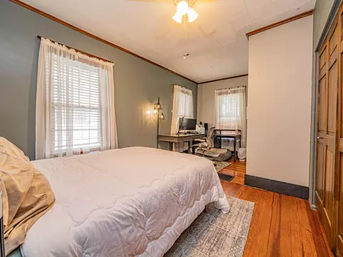 Bedroom - 420 E Logan St, Moberly, MO 65270 photo 3 of 4