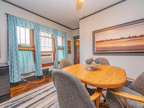 Dining - 420 E Logan St, Moberly, MO 65270 photo 1 of 2
