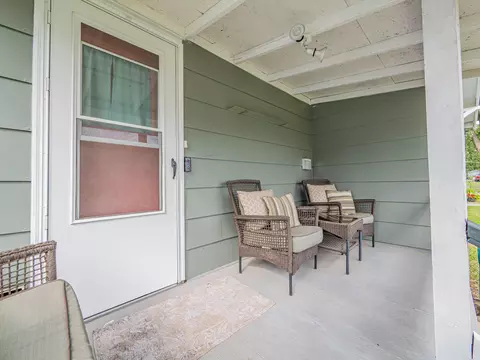 Exterior - 420 E Logan St, Moberly, MO 65270 photo 4 of 11