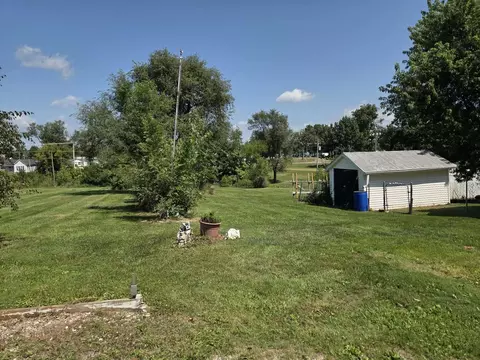 Exterior - 505 E Main St, Perry, MO 63462 photo 7 of 7