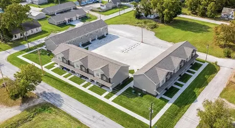 504 Oaklawn Ave, Fayette, MO 65248