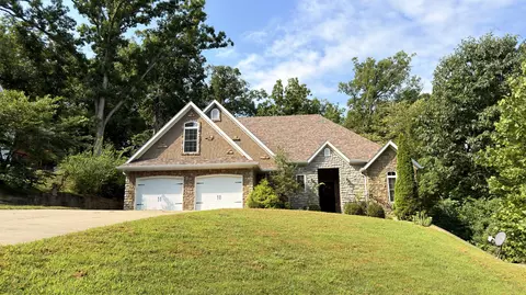 3223 Victoria Ct, Jefferson City, MO 65109