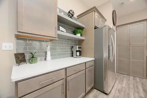 Kitchen - 6540 Gateway Arch Way, Ashland, MO 65010 photo 2 of 3