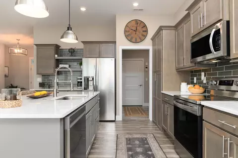 Kitchen - 6540 Gateway Arch Way, Ashland, MO 65010 photo 3 of 3