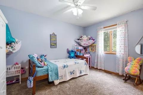 Bedroom - 18541 Highway Ff, Mexico, MO 65265 photo 6 of 10
