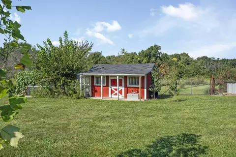 Exterior - 3770 Ee G Rd, Sturgeon, MO 65284 photo 4 of 17