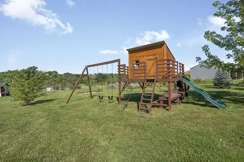 Exterior - 3770 Ee G Rd, Sturgeon, MO 65284 photo 5 of 17