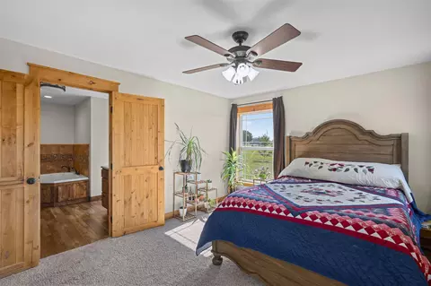 Bedroom - 3770 Ee G Rd, Sturgeon, MO 65284 photo 2 of 6
