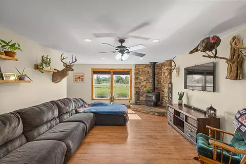 Living - 3770 Ee G Rd, Sturgeon, MO 65284 photo 4 of 4